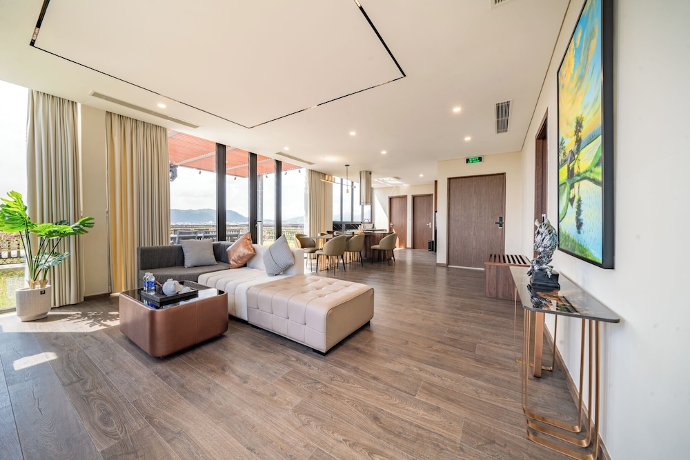 Sky Terrace 2-Bedroom Penthouse