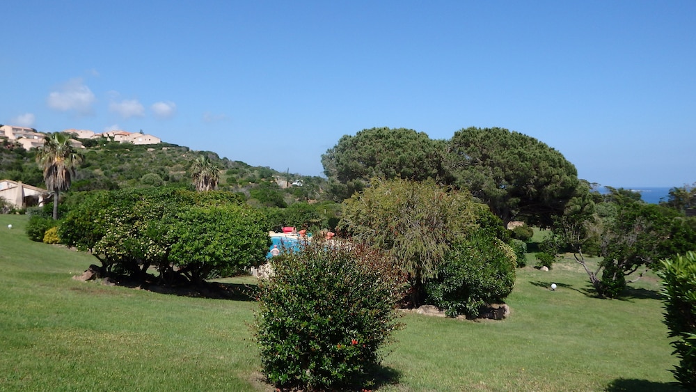 Villa, 2 Bedrooms (Mini with Air Conditioning) photo 2