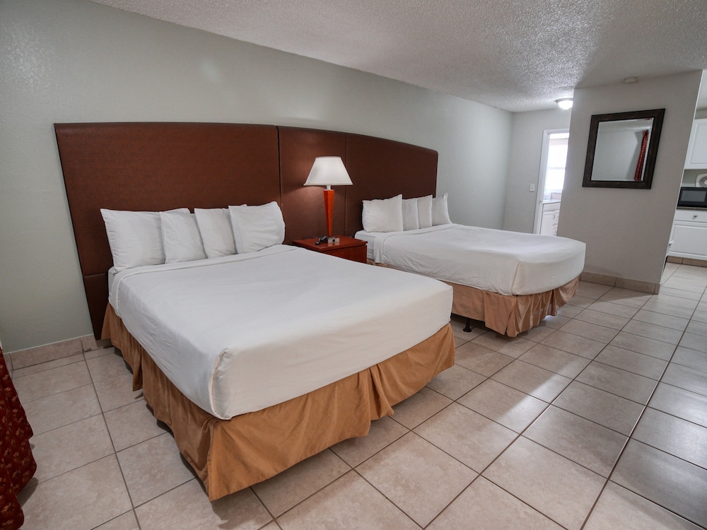 Deluxe Double Room, 2 Double Beds photo 1