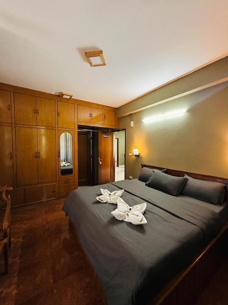 Deluxe Double Room, Balcony, Mountain View