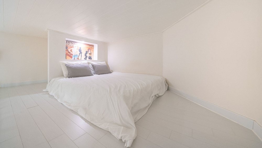 Basic Room, 1 Bedroom (A103) - Photo 5