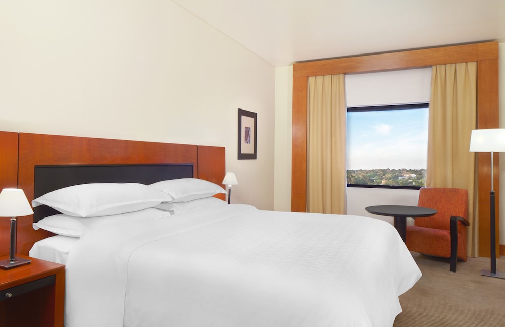 Classic Room, 2 Double Beds, City View - Photo 5