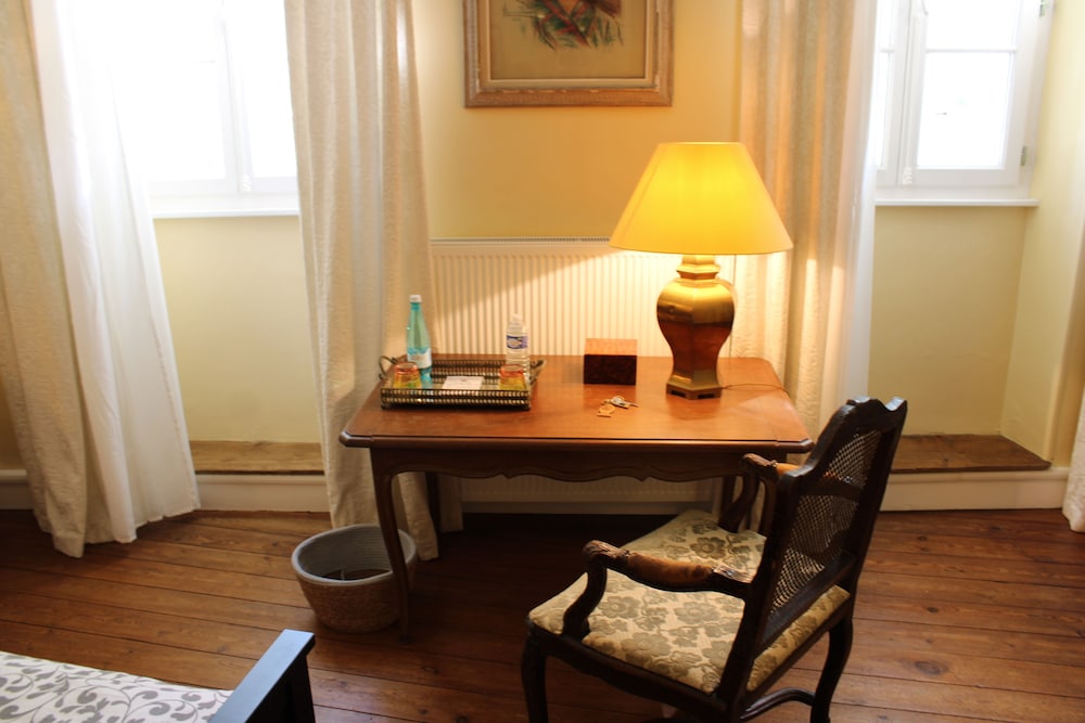 Superior Twin Room - Photo 4