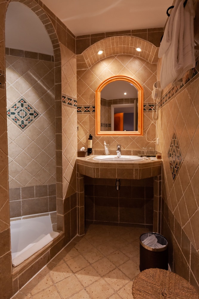 Luxury Suite, 1 Bedroom, Hot Tub photo 3