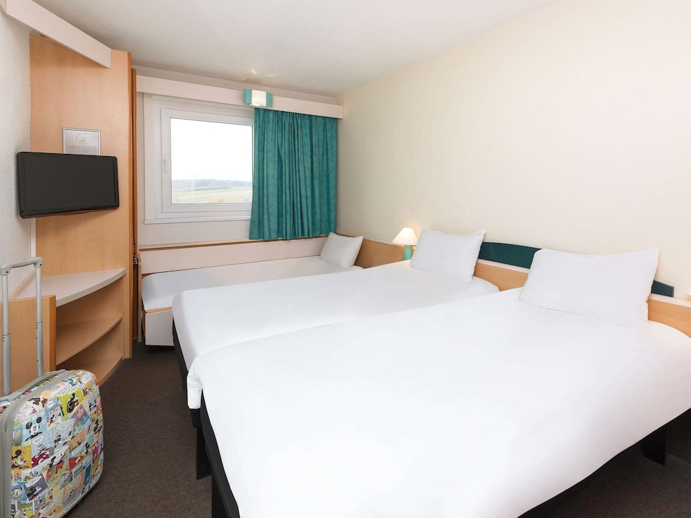 Double Room, Multiple Beds photo 1