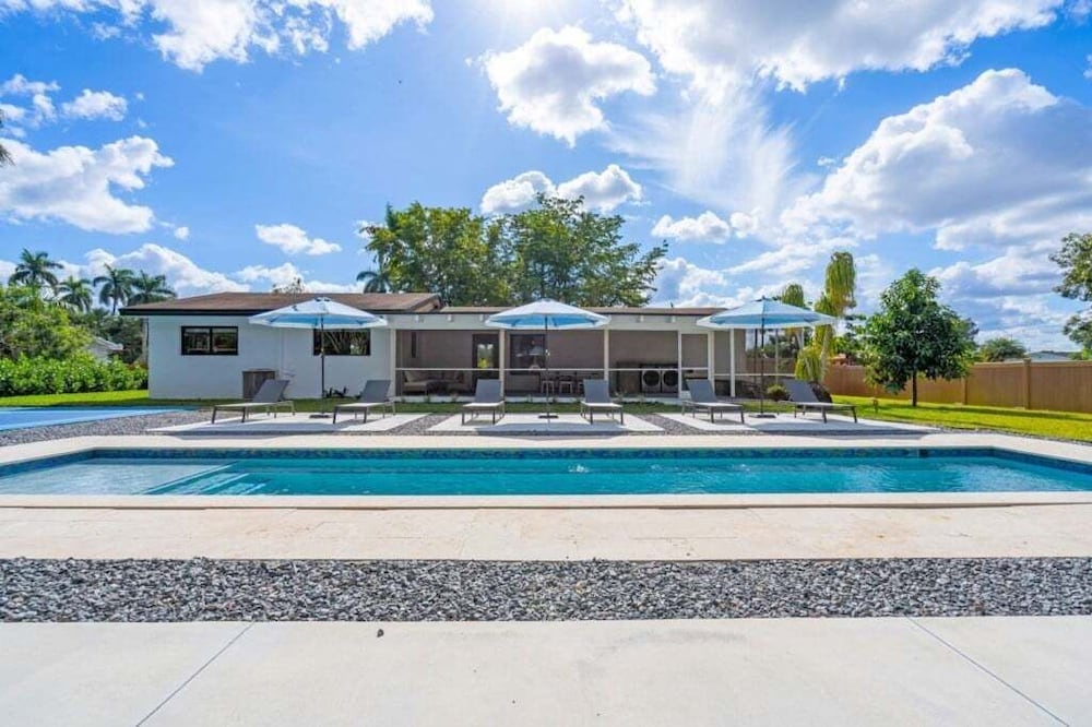 House, 4 Bedrooms