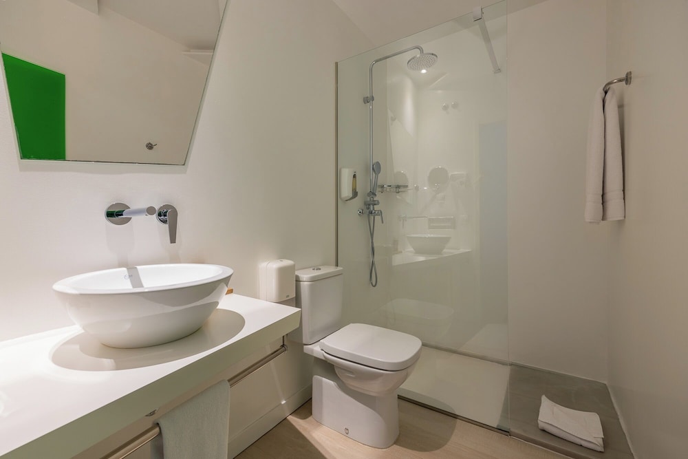 Double Room - Photo 4