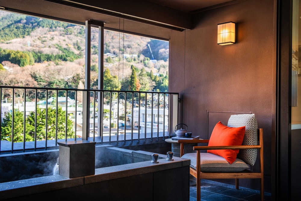 Suite, 2 Twin Beds, River View (Private Hot Spring) - Photo 7