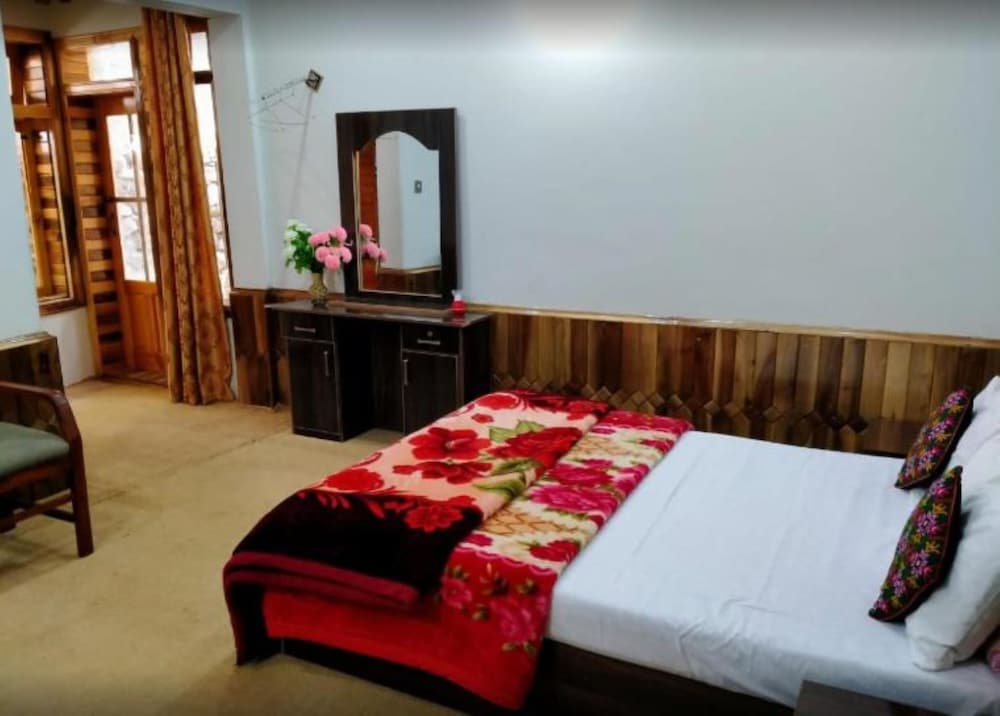 Standard Double Room - Photo 2