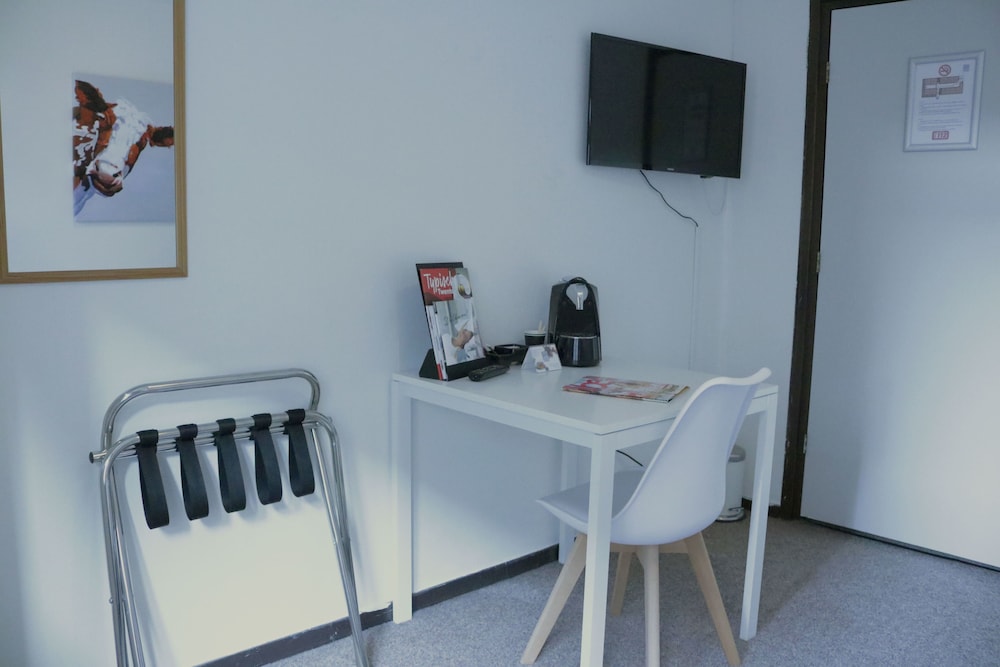 Single Room photo 2