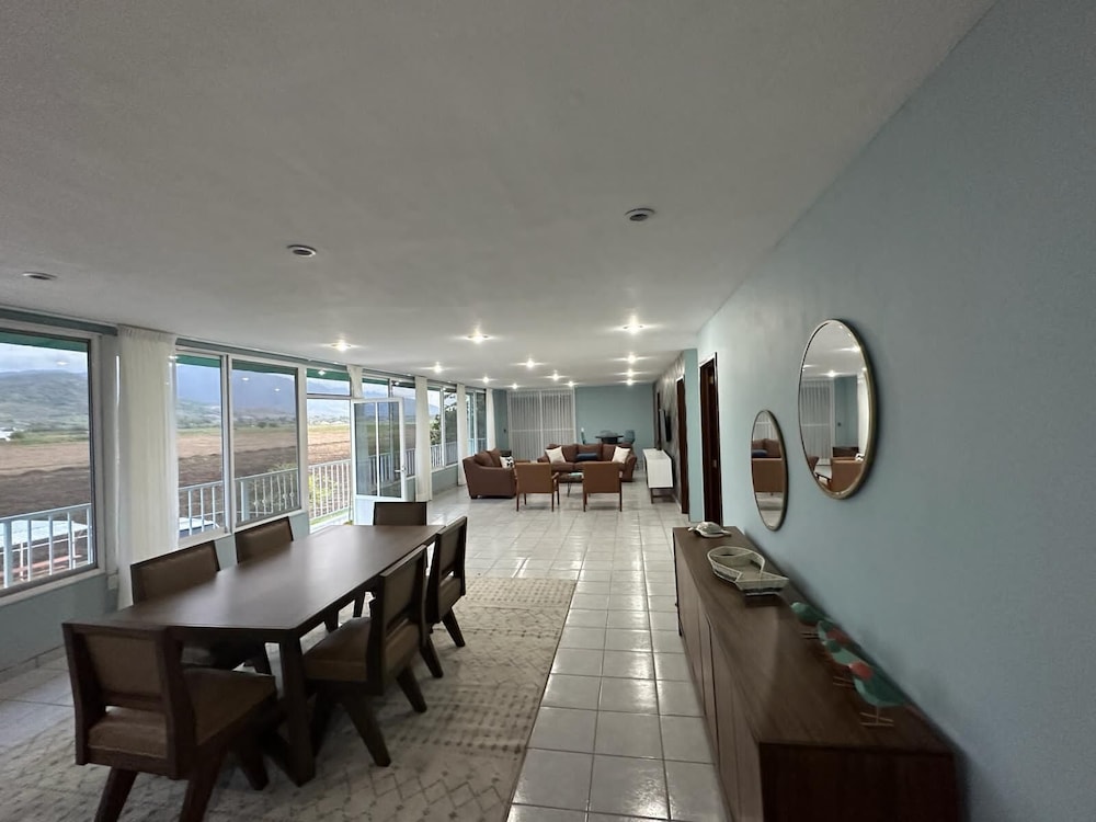 Design House photo 3