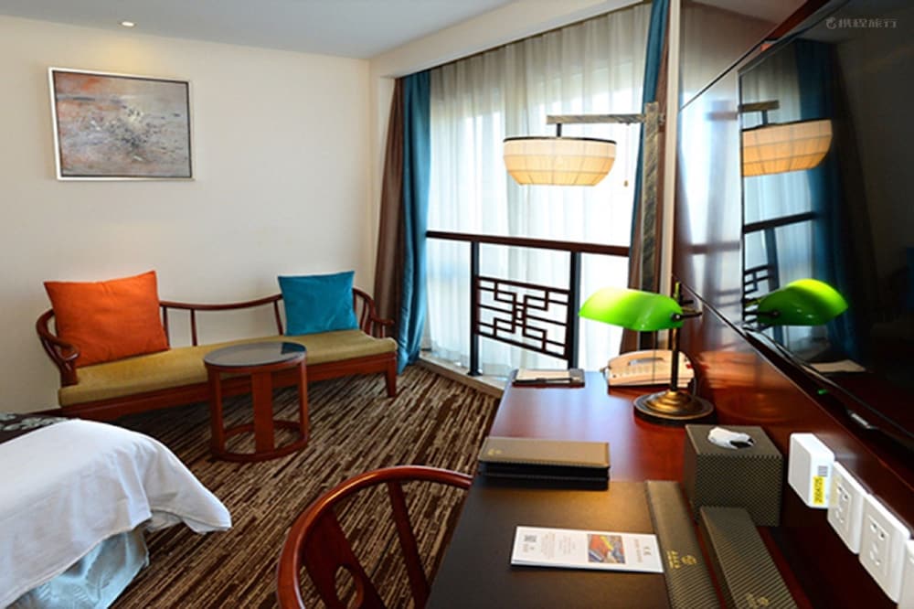 Business King Room photo 3