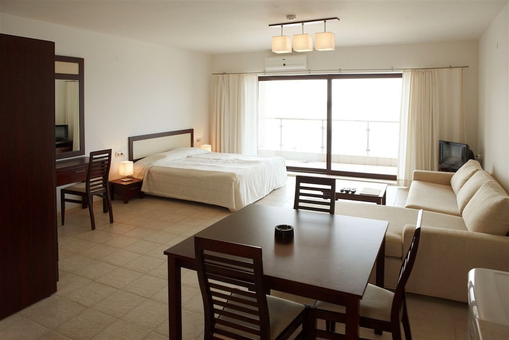 Panoramic Studio, Sea View
