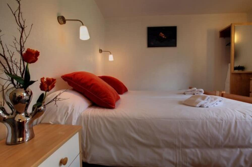 Quadruple Room (Mont Blanc) - Photo 5