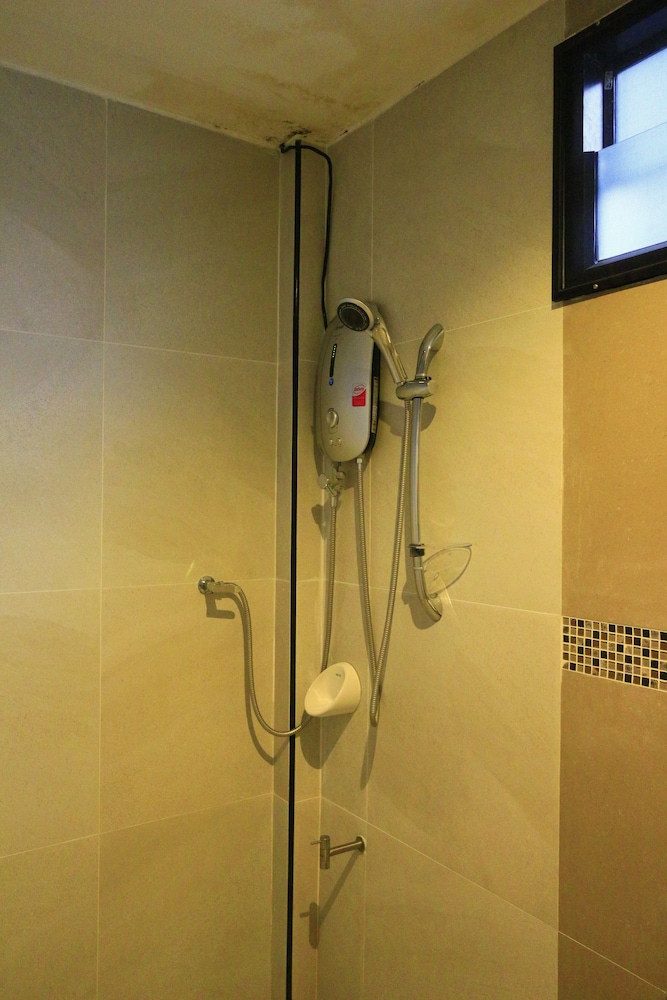 Standard Room - Photo 8