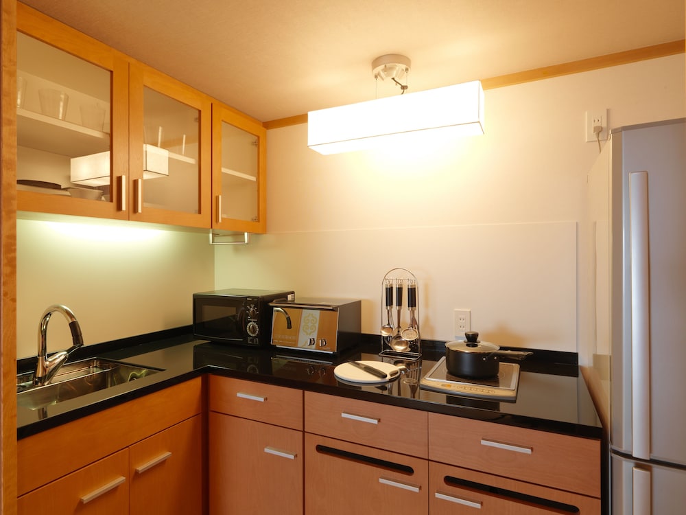 Deluxe Japanese Western Style Room (Non Smoking) - Photo 4