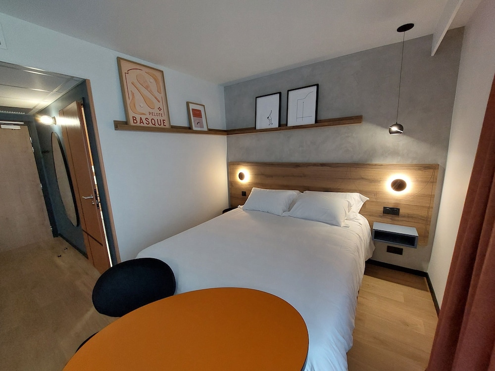 Standard Room, 2 Twin Beds