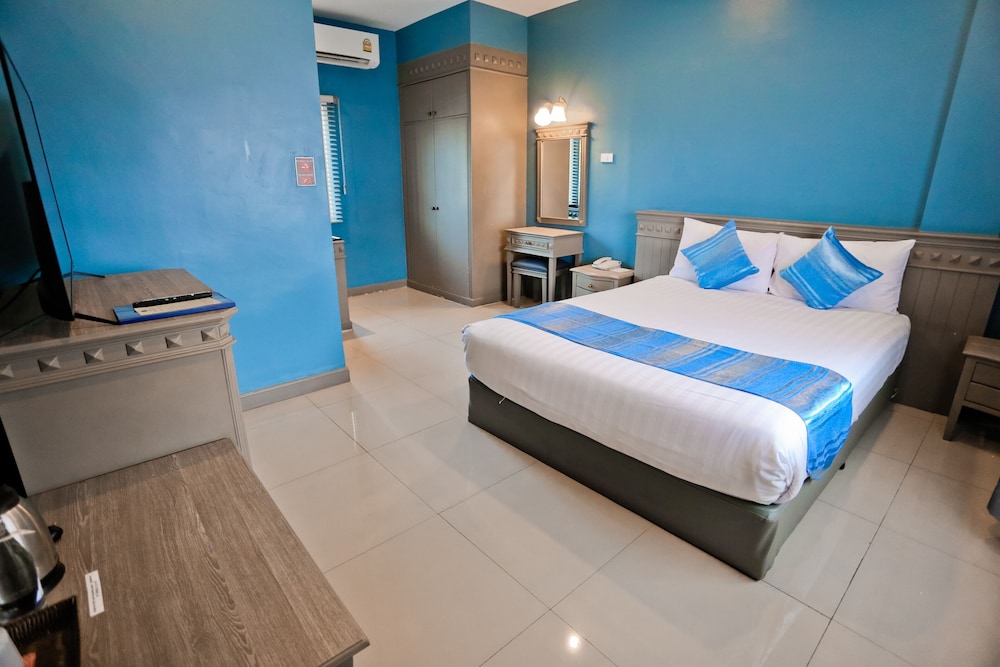 Superior Double or Twin Room - Photo 2