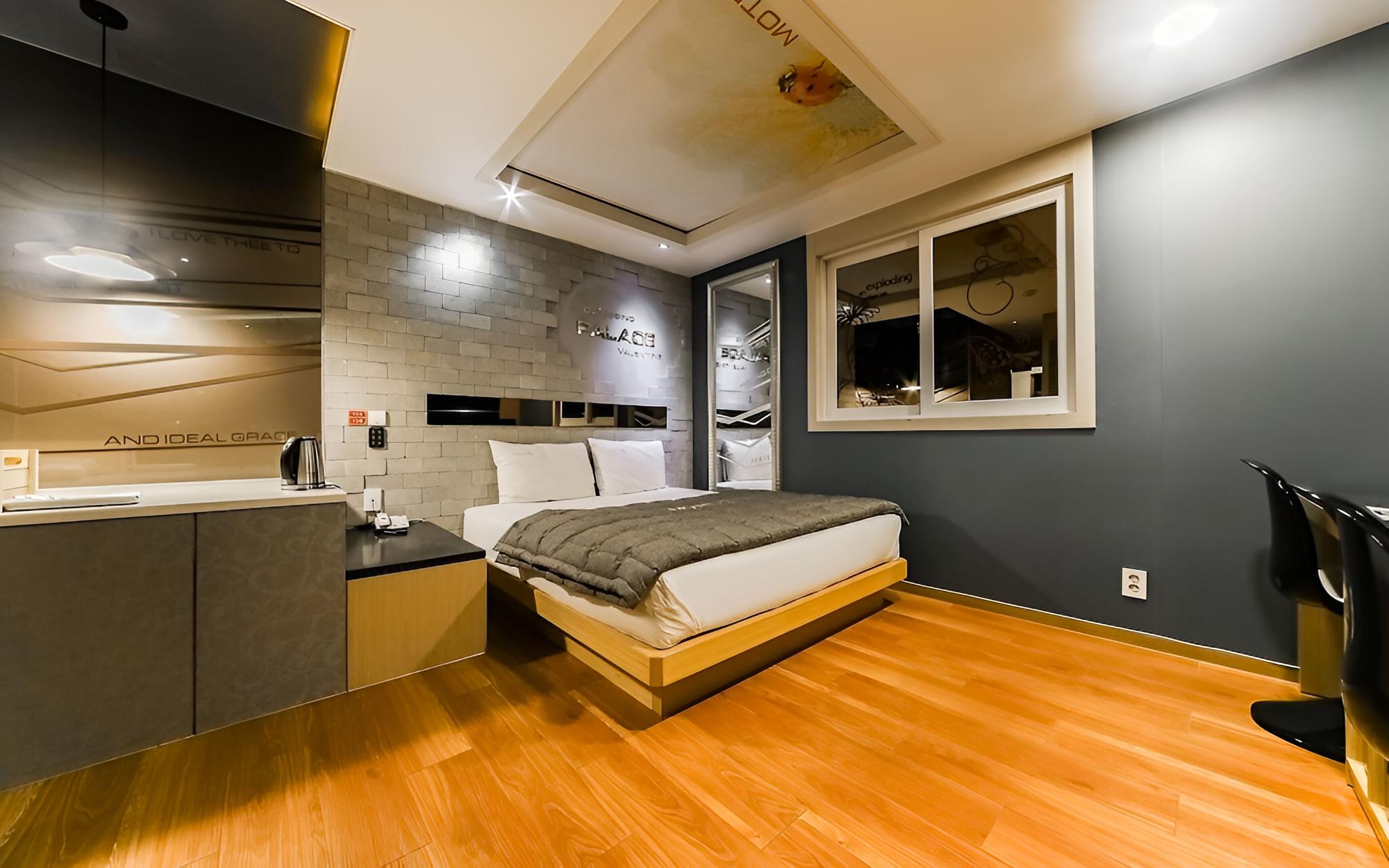 Room (Event room (2PC))