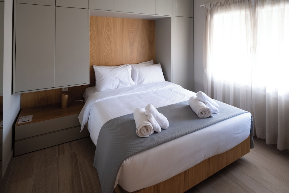 Family Suite, 1 Bedroom, Kitchen, City View photo 2