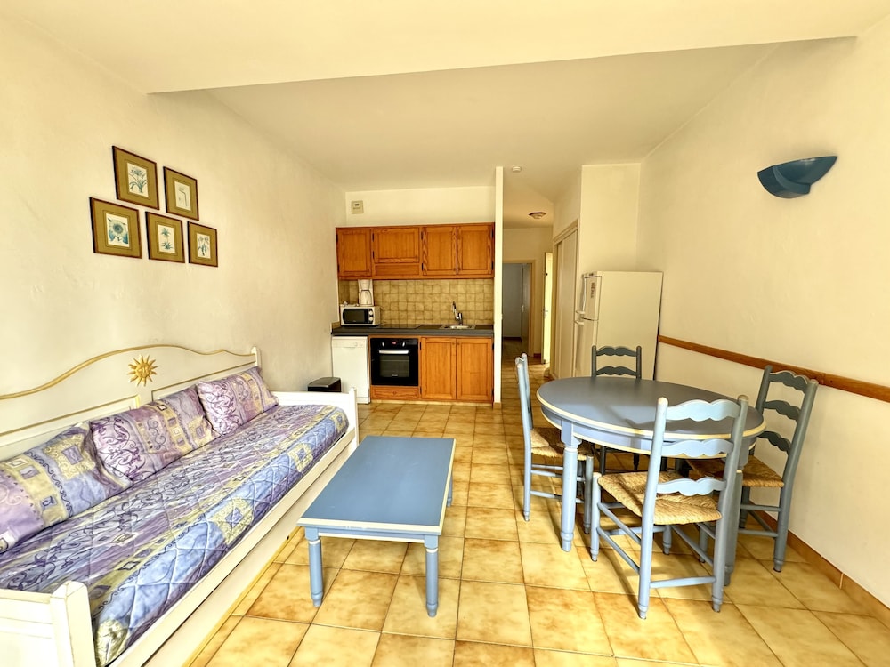 Standard Apartment photo 3