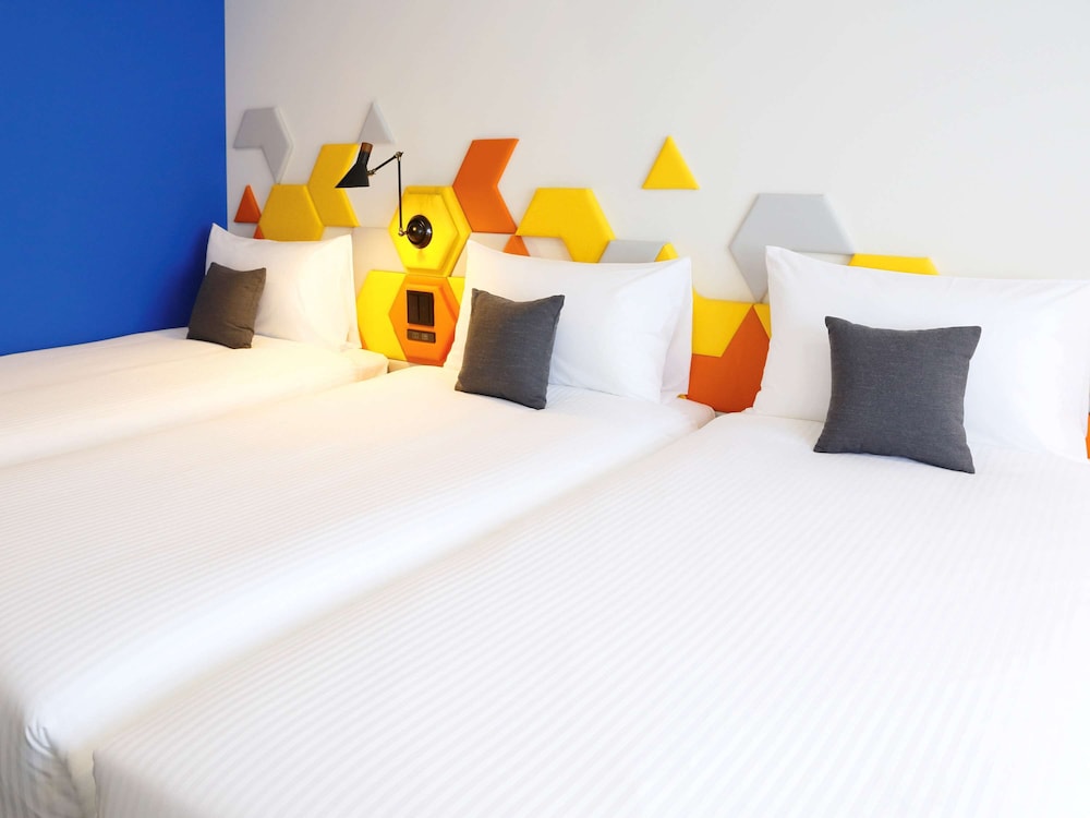 Superior Room, 3 Twin Beds photo 2