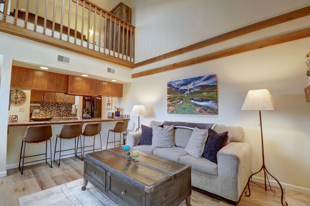 Condo, 1 Bedroom