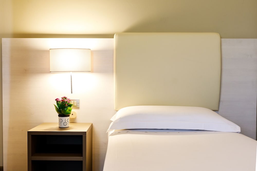Double Room - Photo 5