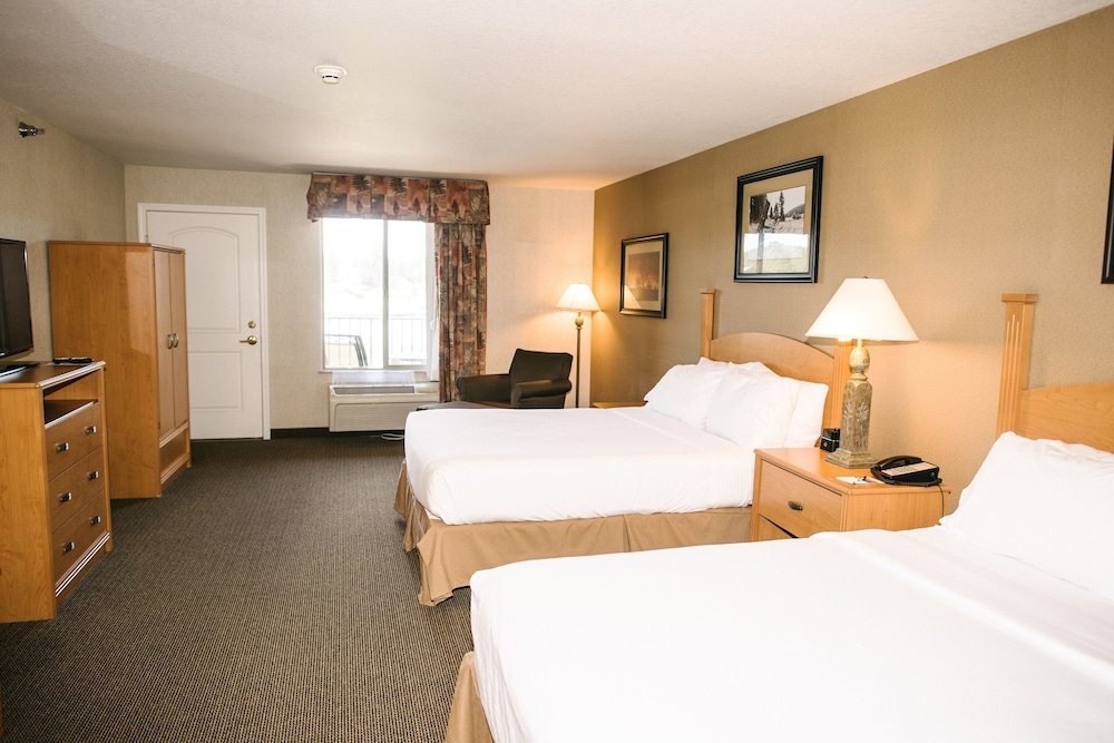 Standard Room, 2 Queen Beds - Photo 1