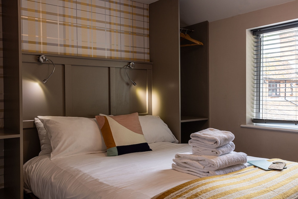Standard Double Room, Ensuite ( (Room Only))