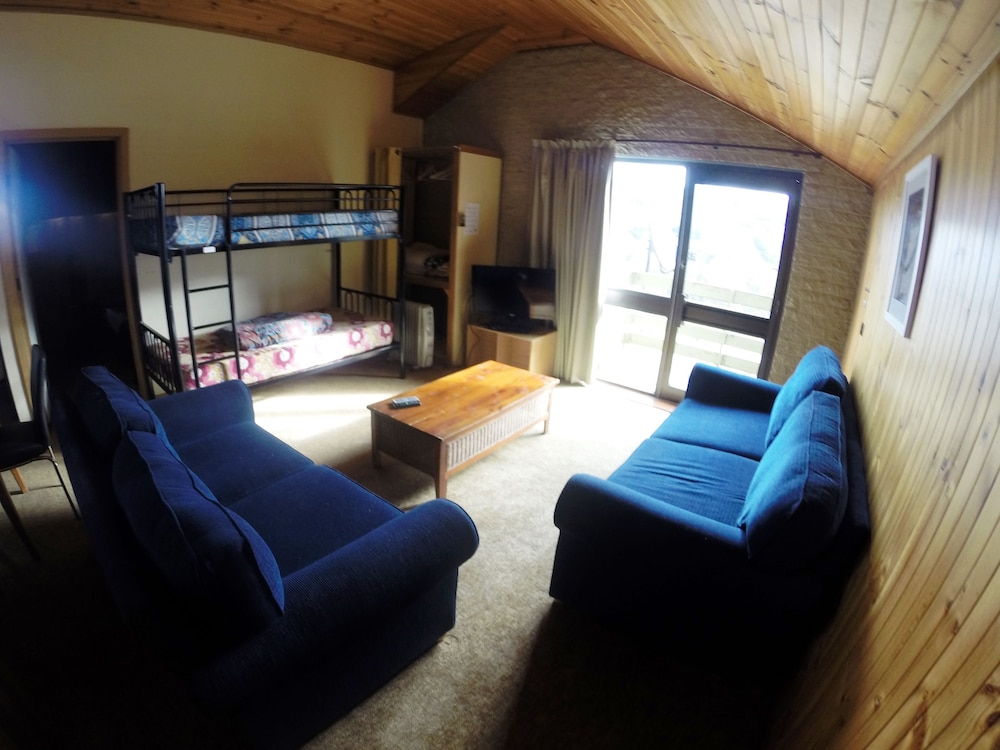 Howqua Apartment photo 3