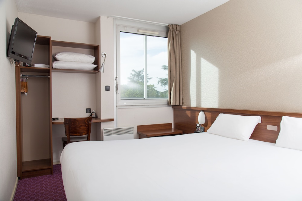 Standard Double Room - Photo 2