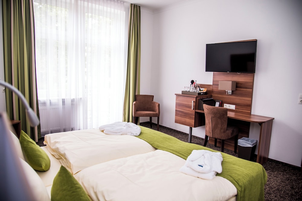 Standard Double or Twin Room photo 2
