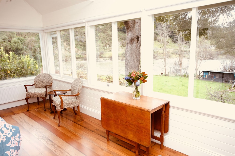 Superior Double or Twin Room, Kitchenette, River View photo 2