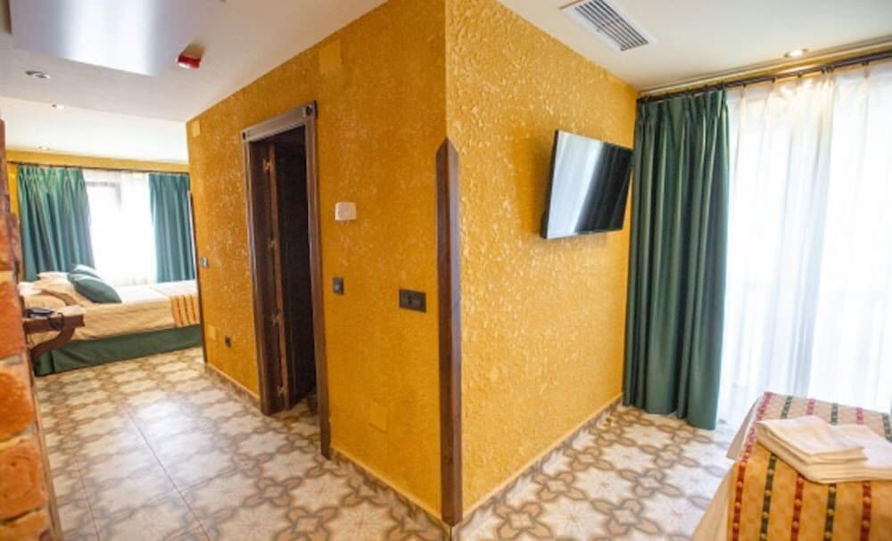 Triple Room - Photo 3