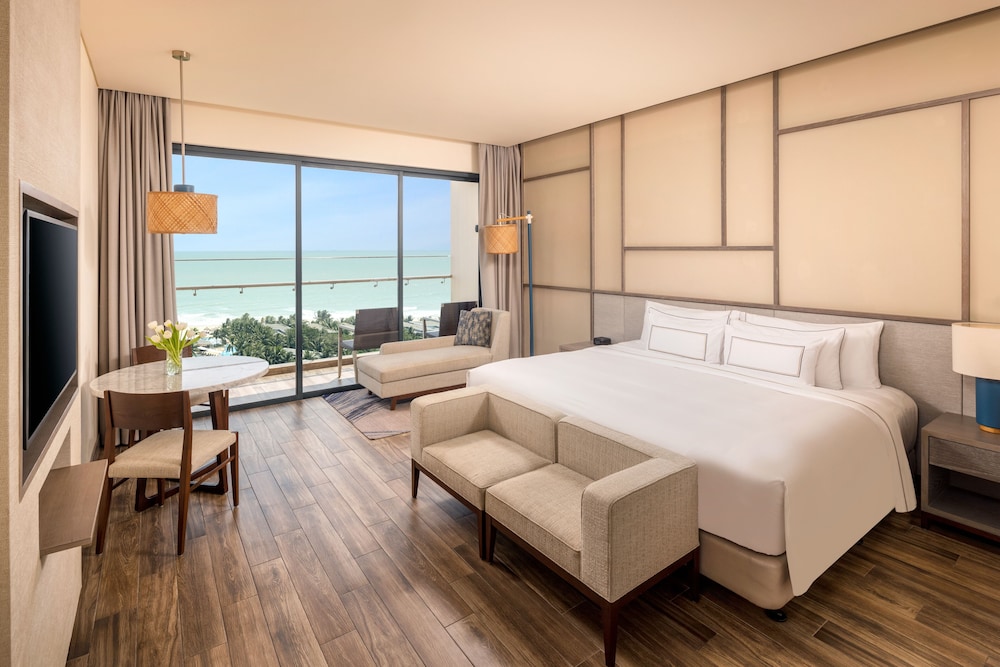 Deluxe Room Ocean View - Photo 1