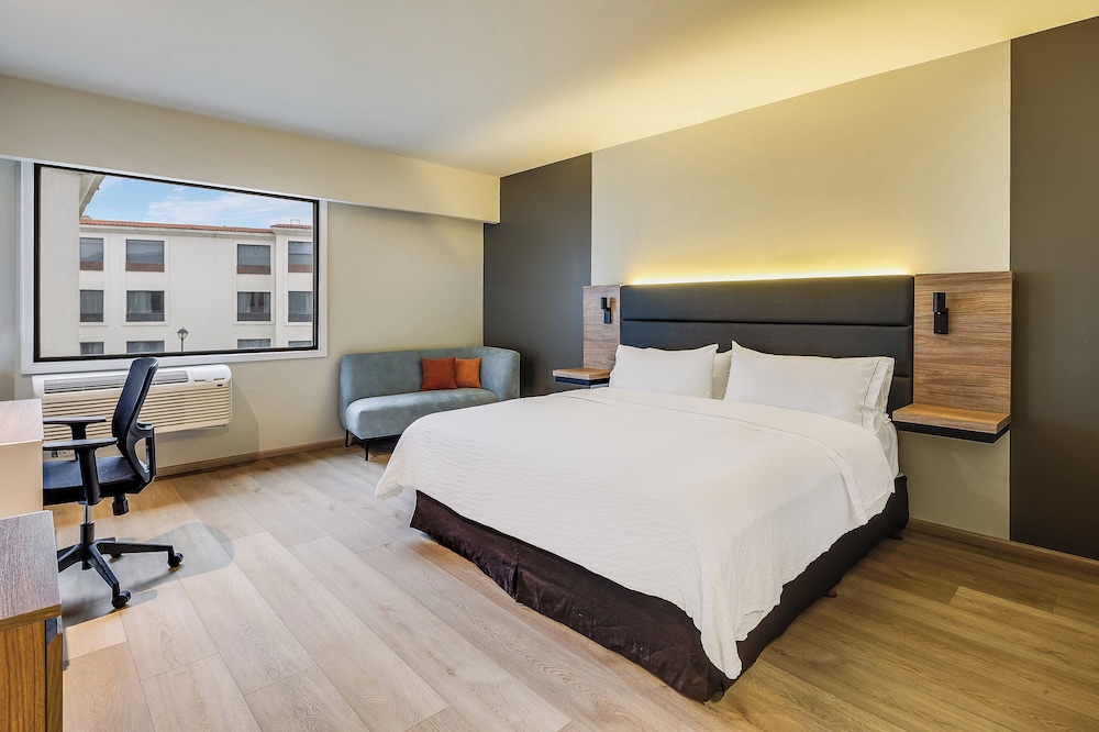 Deluxe Room - Photo 1