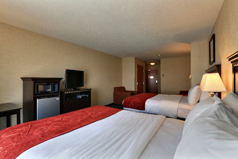 Suite, 2 Queen Beds - Photo 1