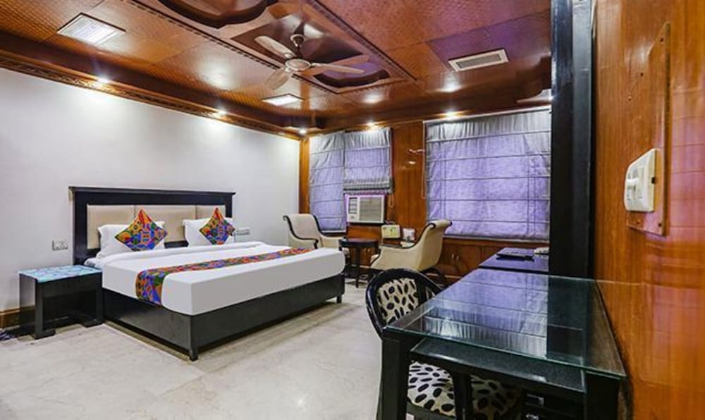Luxury Room, 1 Queen Bed