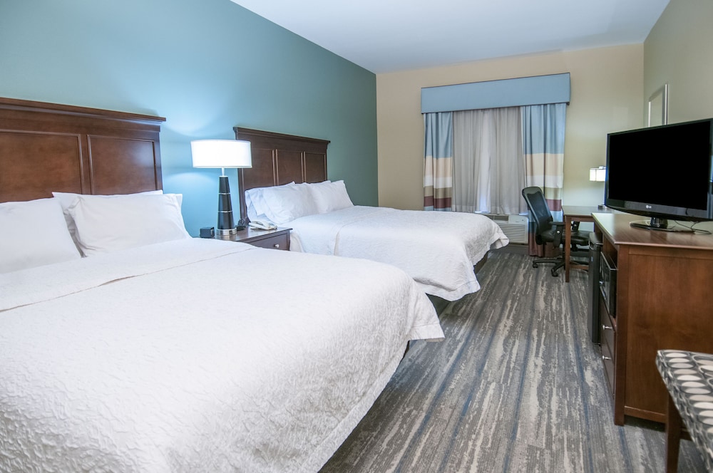 Room, 2 Queen Beds - Photo 1