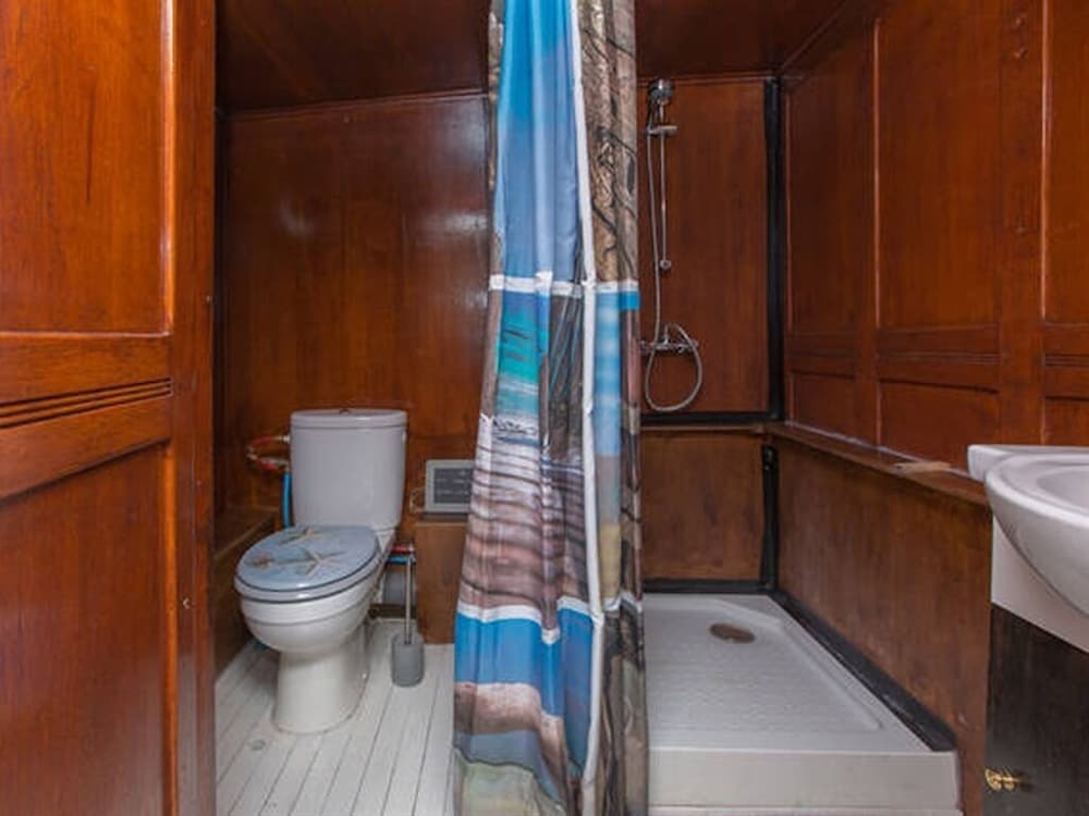 Studio, Private Bathroom, Lake View photo 2