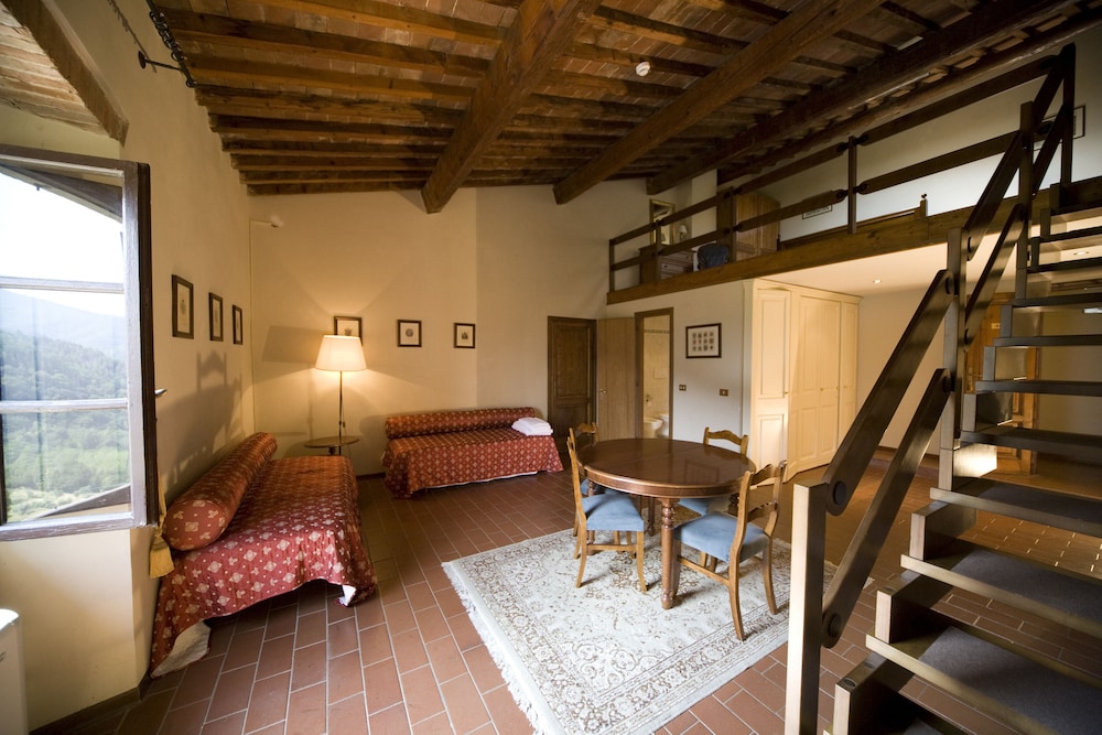 Family Room - Photo 14