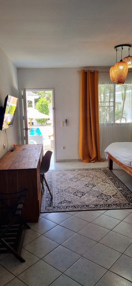 Deluxe Double Or Twin Room, Pool View