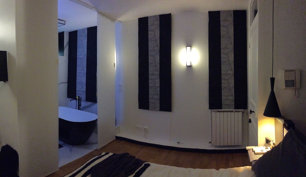 Suite, 1 Bedroom (L'Atelier de Rochegrosse) photo 3