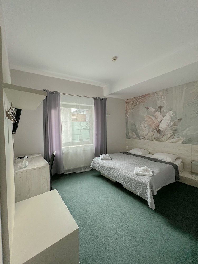 Basic Room - Photo 1