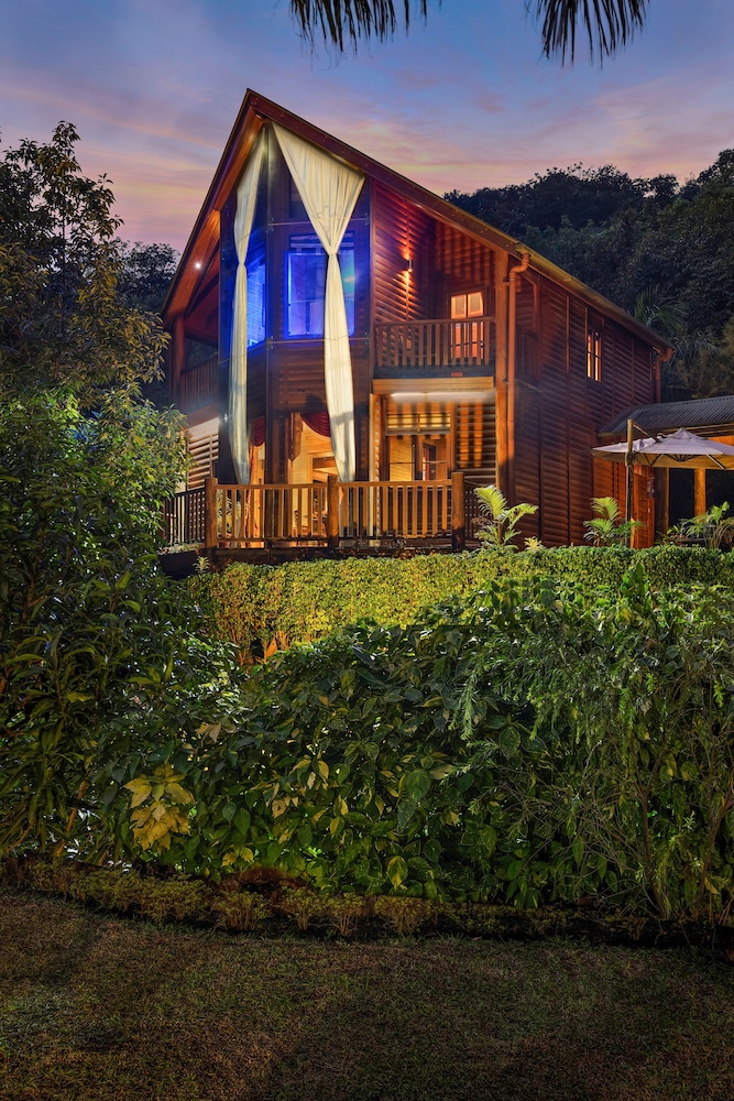 AUSSIE SUITES - Photo 1