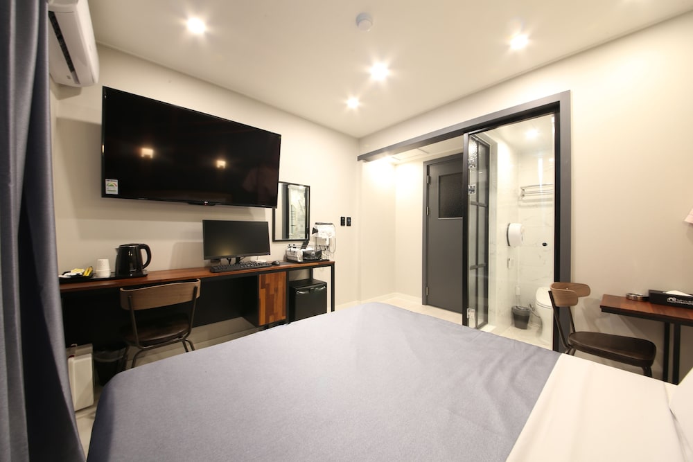 Standard Room - Photo 2