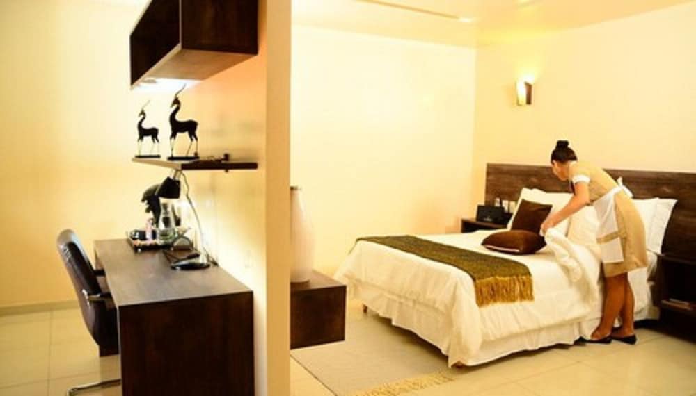Luxury Suite photo 3