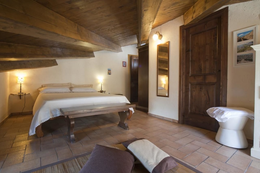 Basic Triple Room, 1 Bedroom photo 1