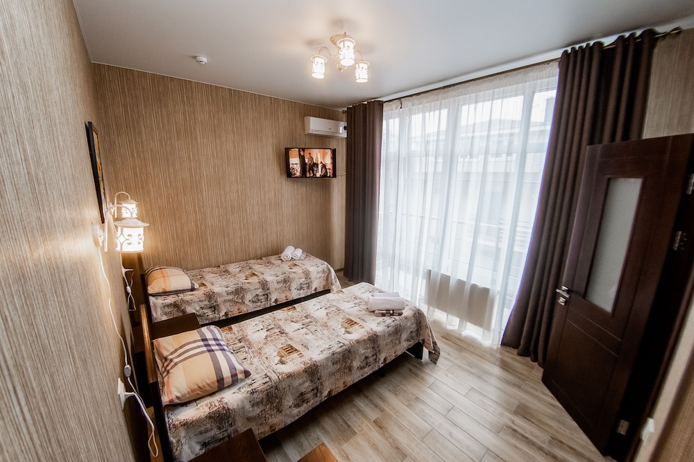 Family Room, 2 Bedrooms photo 1